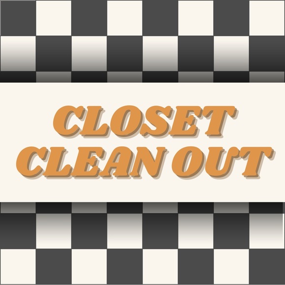 Closet clear out - Picture 1 of 1